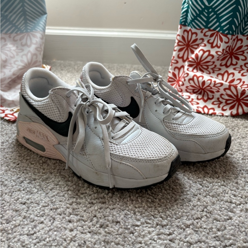 Nike Air Max White and Black Sneakers